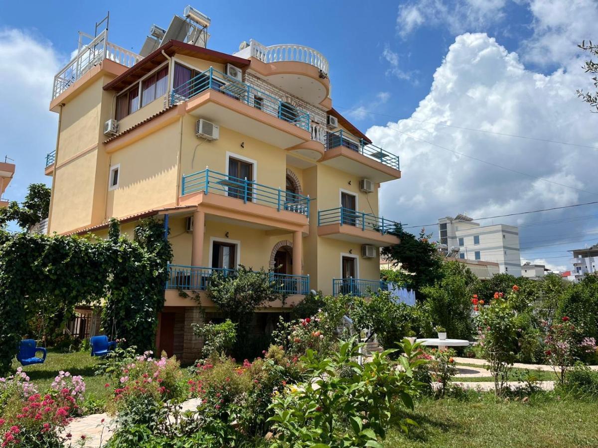 Vila Laura Pasha Βίλα Εξαμίλιο Εξωτερικό φωτογραφία